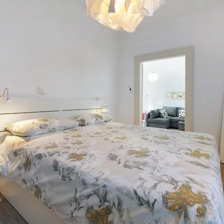 Carla Hébergement de vacances Salò